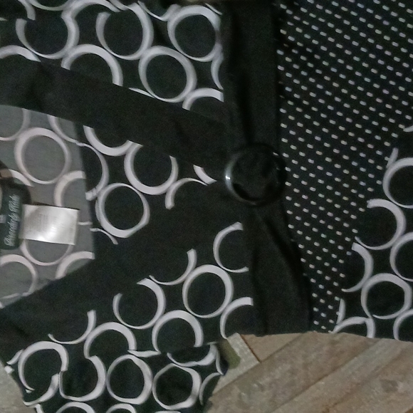 Girl's DRESS - Picture 4 of 6